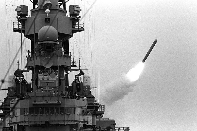 Обстрел Югославии крылатыми ракетами AGM-109 Tomahawk.
