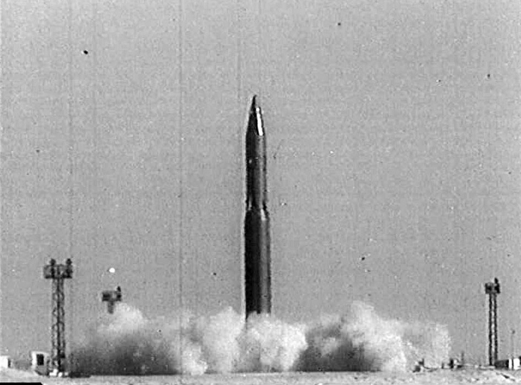 Пуск советской межконтинентальной баллистической ракеты Р-16 (60-е годы ХХ века).