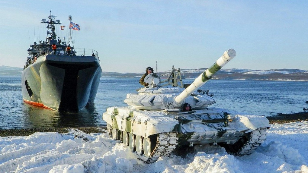 Межвидовое тактическое учение сил арктической группировки Северного флота.