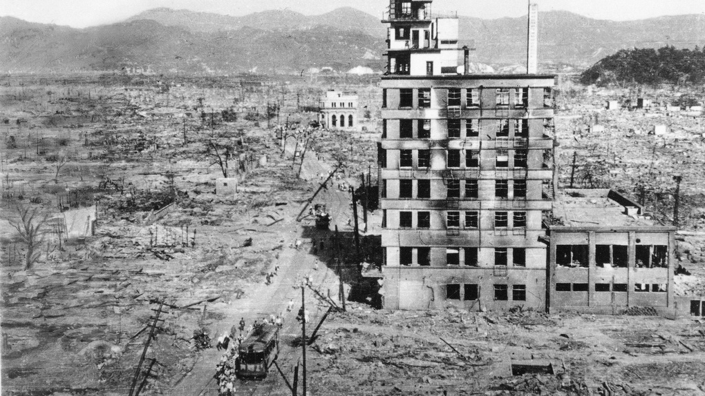 Хиросима 6.08.45 после сброса на город американцами атомной бомбы «Малыш» мощностью 13–18 кт.
