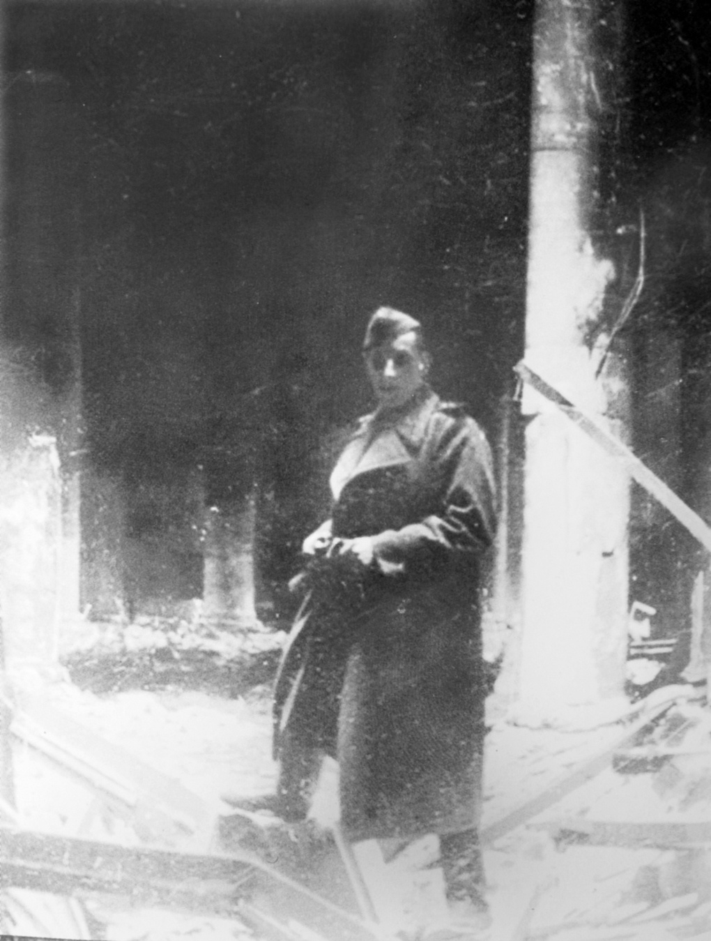 Май 1945-го. Анатолий Егоров в разрушенном Рейхстаге.