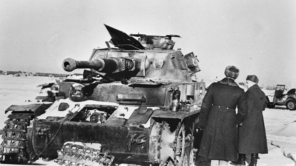 Подбитый немецкий танк под Сталинградом.
