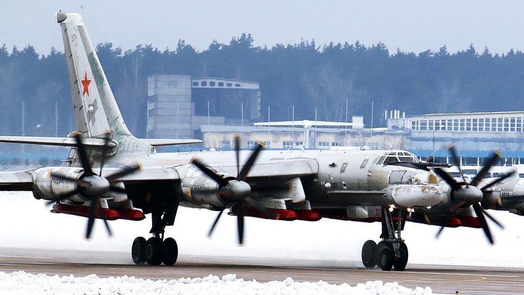 Ту-95 с ракетами Х-101.