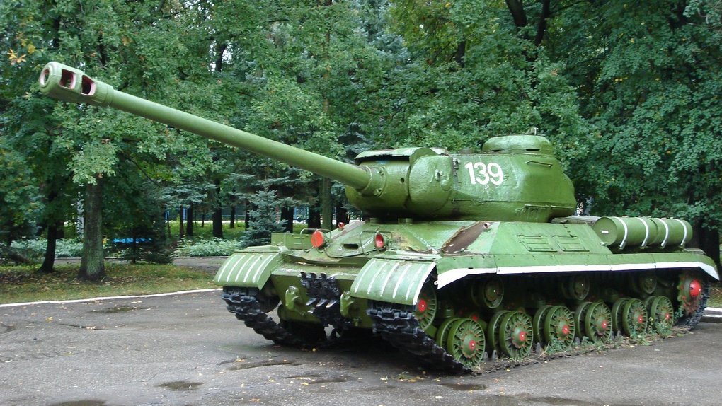 Танк ИС-2.