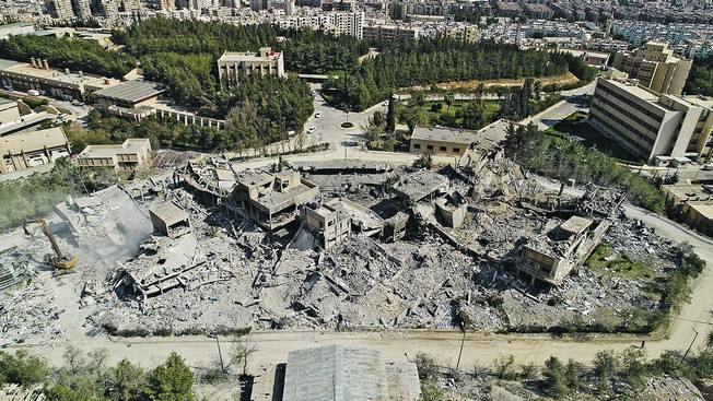 Жители Сирии: «Каждый разрушенный американцами дом мы восстановим» Жители Сирии: «Каждый разрушенный американцами дом мы восстановим»