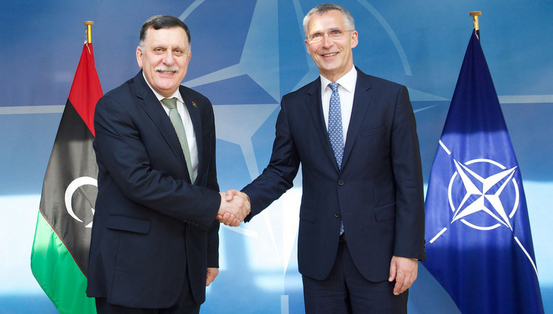 Фаиз Сарадж и генеральный секретарь НАТО Йенс Столтенберг