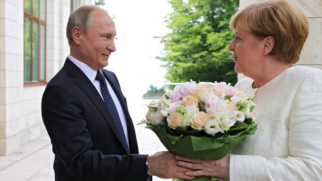 Германия и Россия «сверили часы» в новой реальности