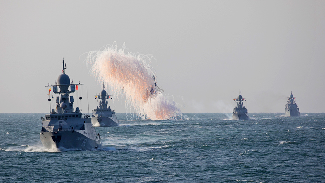 Как Каспийск готовится встречать военную флотилию Как Каспийск готовится встречать военную флотилию