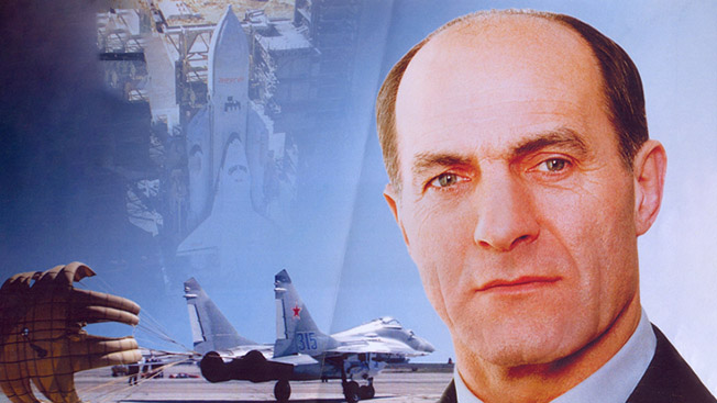 Легенды армии. Летчик-герой Магомед Толбоев Легенды армии. Летчик-герой Магомед Толбоев