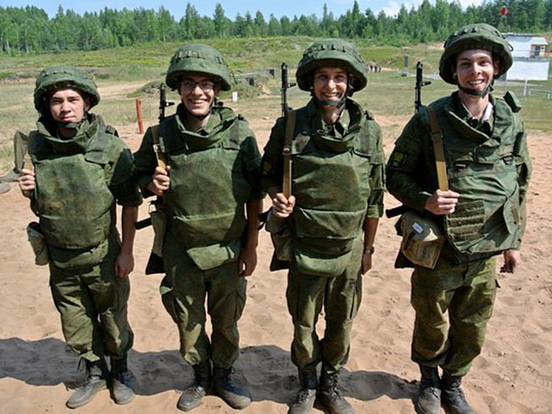 Студенты СПбПУна военных сборах.