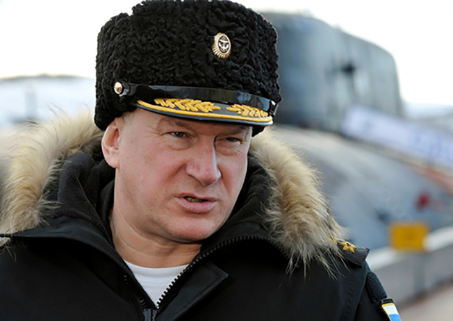 Командующий Северным флотом адмирал Николай Евменов.