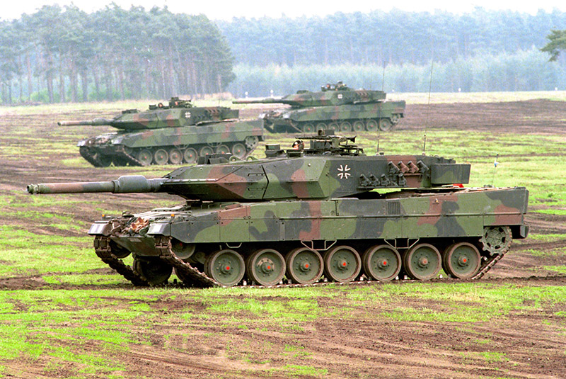 Немецкие танки «Леопард-2».