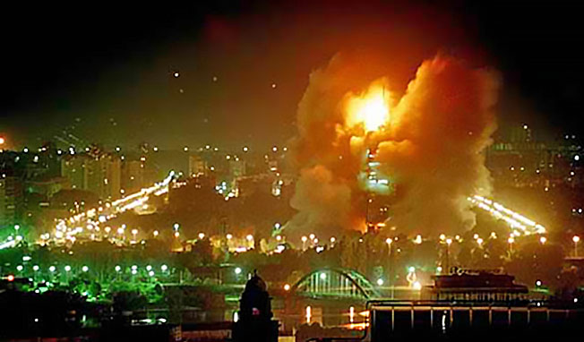 Помнит ли Вучич, как НАТО бомбили Сербию в 1999 году?