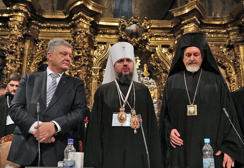 Продлить агонию Порошенко может только война. Нужна она тем, кто называет себя «воинами Христовыми»?