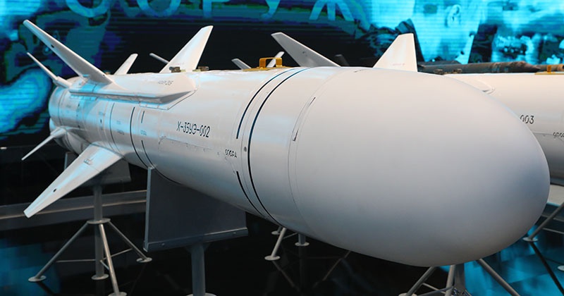 Противокорабельная тактическая ракета Х-35.