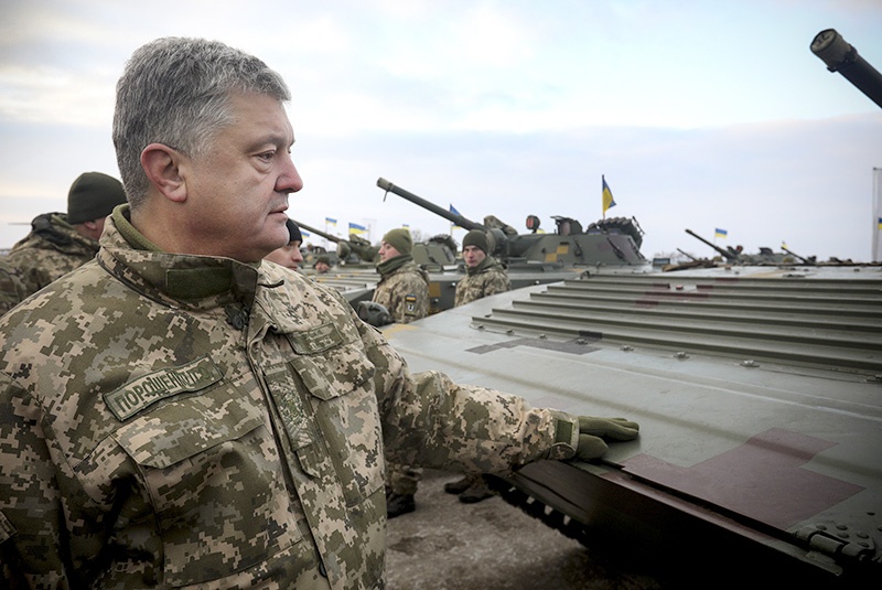 Бизнес Порошенко несет Украине смерть, а не конфетки.