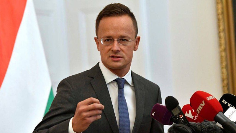 Глава венгерского МИДа Петер Сийярто не считает, что с «Турецким потоком» Венгрия потеряет свою независимость.