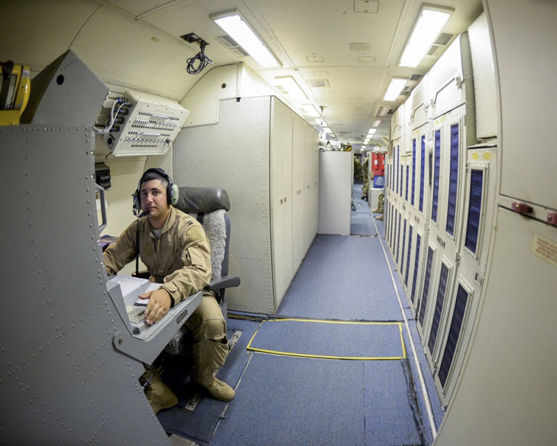 Самолёт Е-8 с полным комплектом аппаратуры стоит 1 млрд долларов.