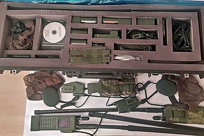 Радиостанция Р-187-П1 («Азарт-П1»).
