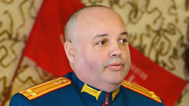 Подполковник Владимир Мансуров: «Война не окончена, пока не похоронен последний солдат» Подполковник Владимир Мансуров: «Война не окончена, пока не похоронен последний солдат»