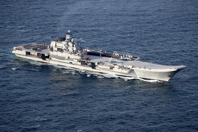 Российский авианосец «Адмирал Кузнецов».