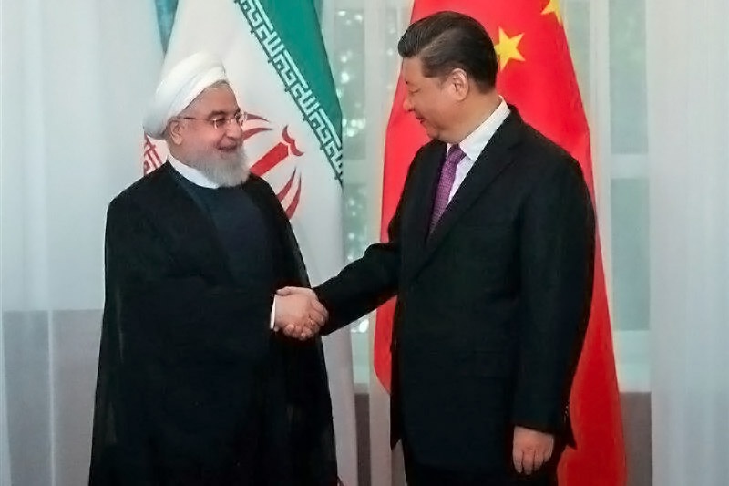 Глава КНР поддержал иранского президента Рухани на саммите ШОС в Бишкеке.