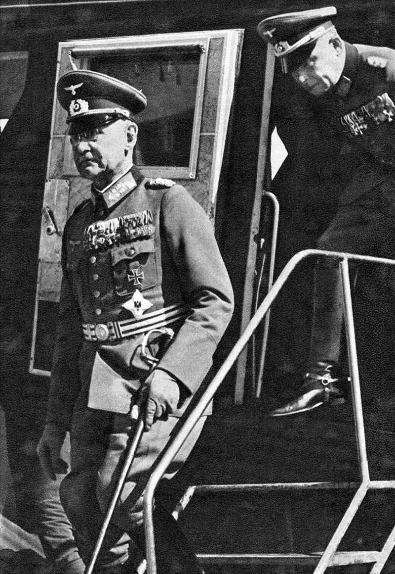 Начальник штаба сухопутных войск вермахта генерал-полковник Франц Гальдер.