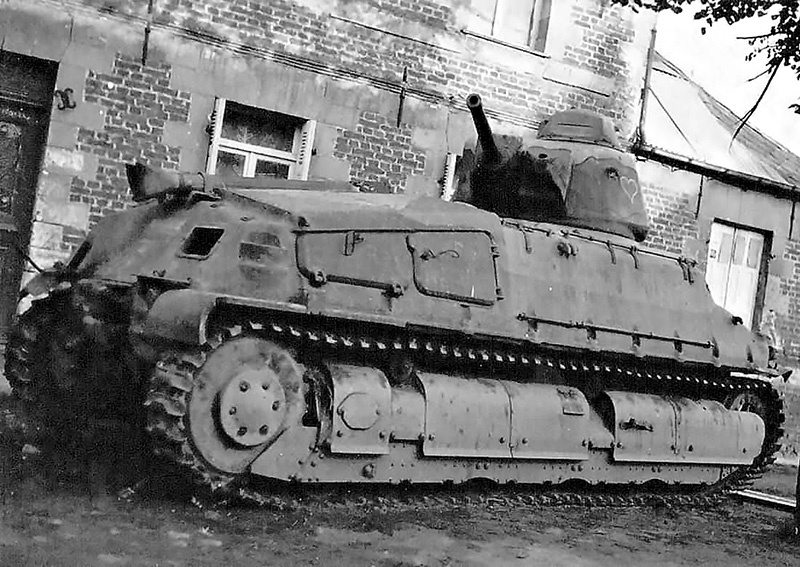 Французский кавалерийский танк SOMUA S35 на голову превосходил немецкий PzKpfw-III серии Ausf.E-Ausf.G.