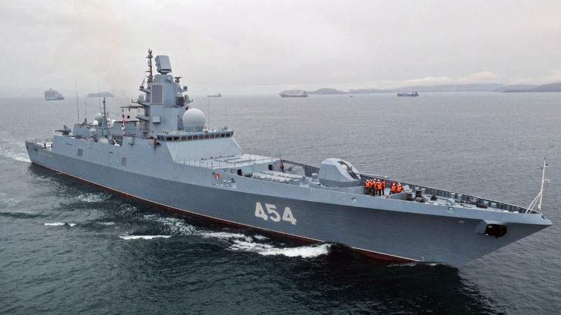 Фрегат «Адмирал Горшков» в море.
