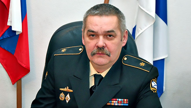 Контр-адмирал Александр Шуванов: «Мы готовим офицеров, способных реально оценивать сложную боевую обстановку и принимать обоснованные и верные решения в критической ситуации» Контр-адмирал Александр Шуванов: «Мы готовим офицеров, способных реально оценивать сложную боевую обстановку и принимать обоснованные и верные решения в критической ситуации»