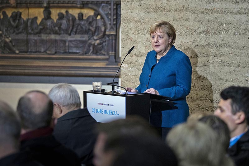 Ангела Меркель на торжествах по случаю тридцатилетия падения Берлинской стены даже не упомянула Михаила Горбачёва.