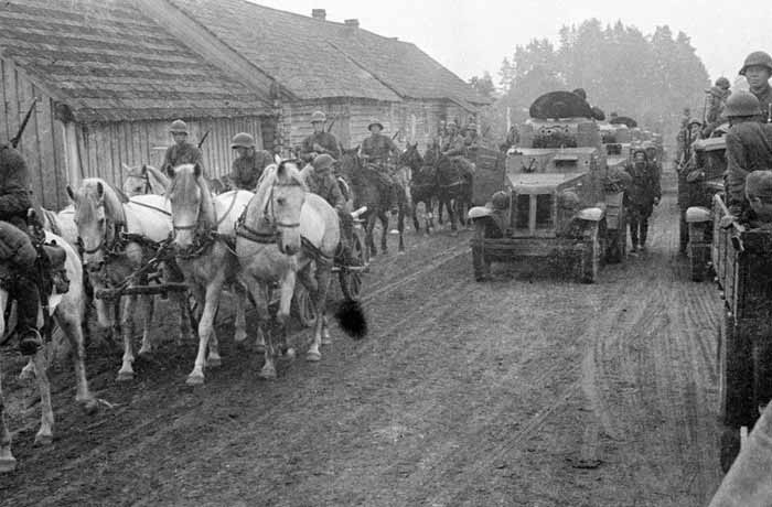17 сентября 1939 года Красная Армия вошла на территорию Польши.