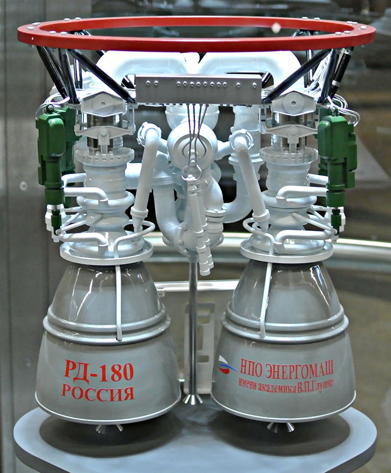 РД-180 — Российский двухкомпонентный жидкостный ракетный двигатель.