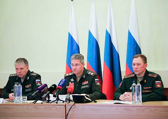 Заместитель министра обороны РФ Тимур Иванов на селекторном совещании в Минобороны.