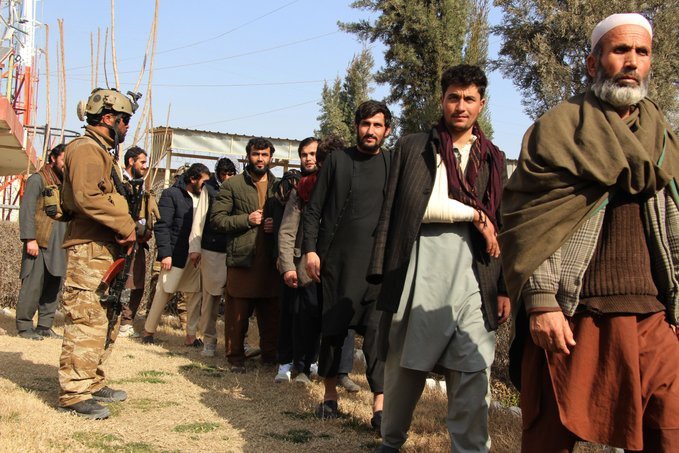 В Кабуле решили отпустить более десяти тысяч заключённых из крупных тюрем.