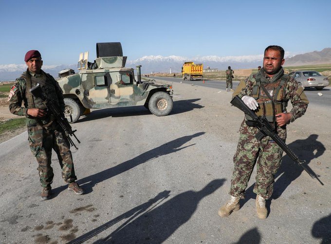 Блок-посты афганских сил безопасности подверглись атакам боевиков.