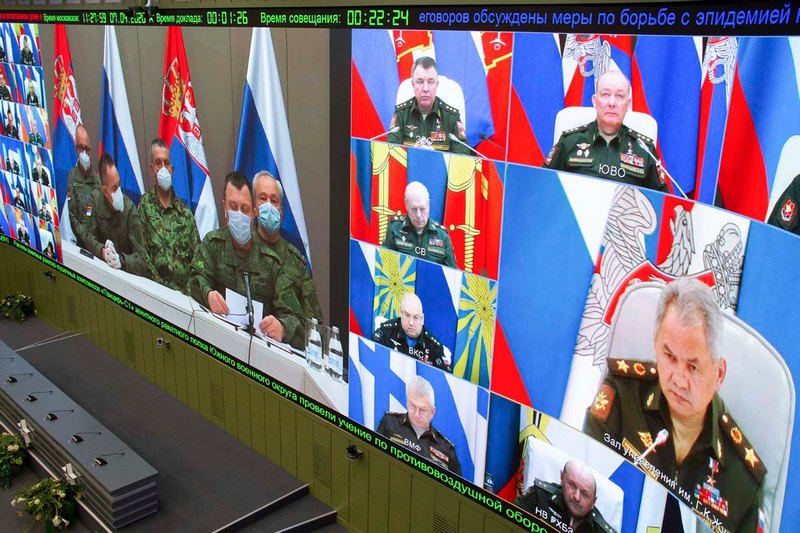 В Национальном центре управления обороной Российской Федерации прошло селекторное совещание с руководящим составом Вооружённых сил.