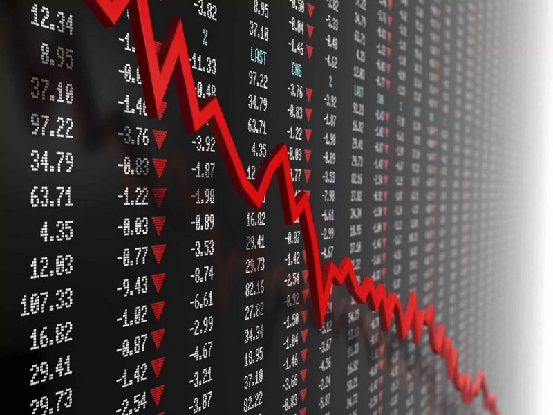 Американские инвестиционные банки прогнозируют спад от 15% до 40%.