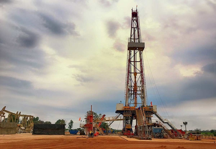 Технология добычи сланцевой нефти требует непрерывного бурения всё новых и новых скважин.