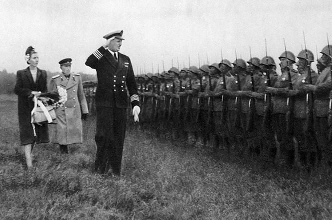 18 июня 1945 года остров посетил датский кронпринц Фредерик с супругой.