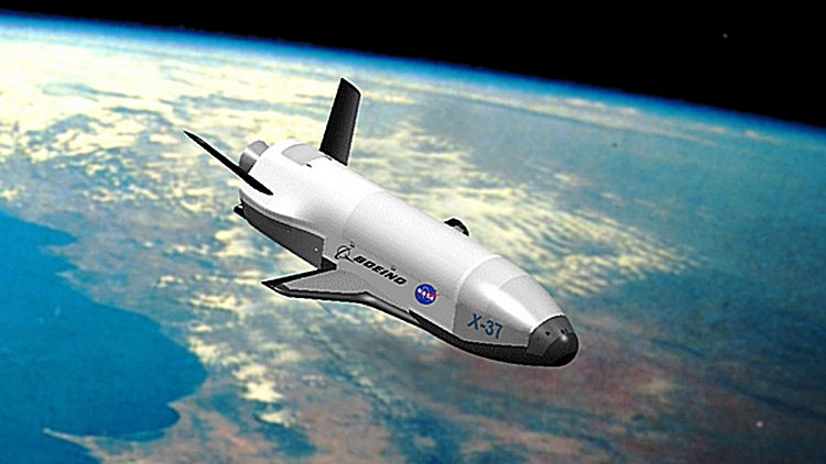 Беспилотный корабль многоразового использования X-37B.