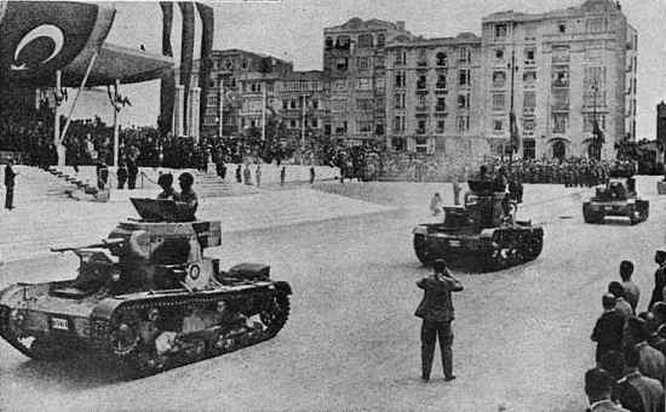 Танки Т-26 на параде в Анкаре.