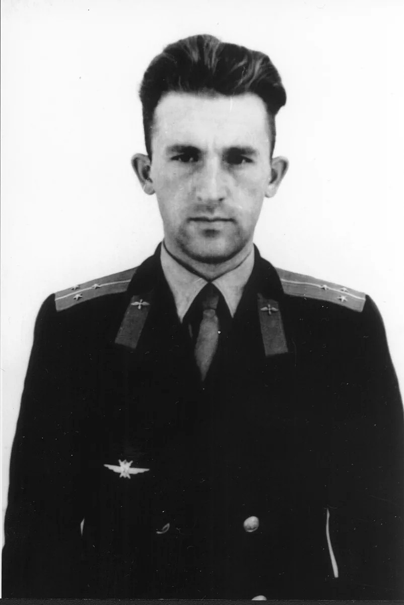Лётчик Игорь Ментюков.