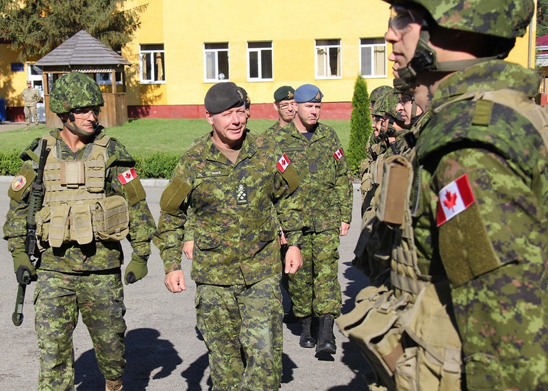 Минобороны Канады уже объявило о прибытии во Львовскую область 90 военных инструкторов из состава 4-й канадской дивизии.