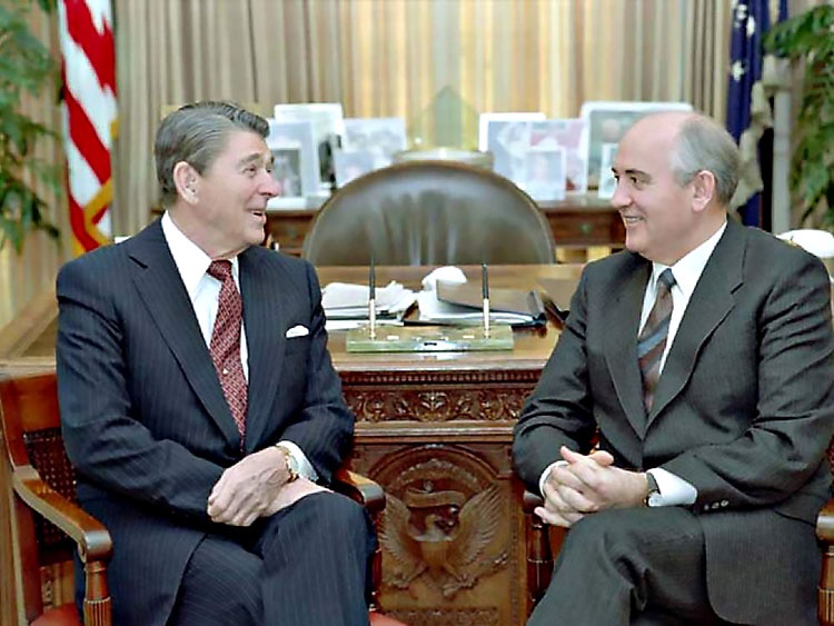 Рональд Рейган и Михаил Горбачёв были согласны в том, что в ядерной войне не будет победителей.