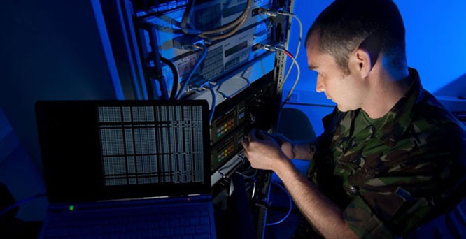 Координационный центр НАТО по реагированию на компьютерные инциденты (NCIRC - NATO Computer Incident Response Capability) защищает сети альянса посредством круглосуточной поддержки и мониторинга.