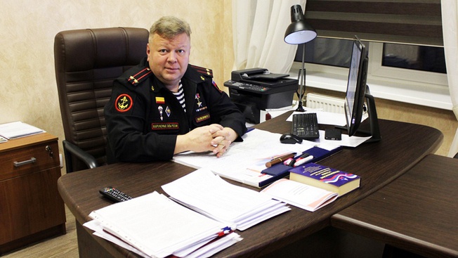 Герой России подполковник запаса Дмитрий Полковников: «Горжусь своей страной, семьей и тем, что служил в морской пехоте» Герой России подполковник запаса Дмитрий Полковников: «Горжусь своей страной, семьей и тем, что служил в морской пехоте»
