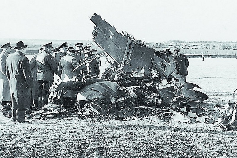 1 мая 1960 года американский разведывательный самолёт U-2 «Локхид» был сбит под Свердловском.