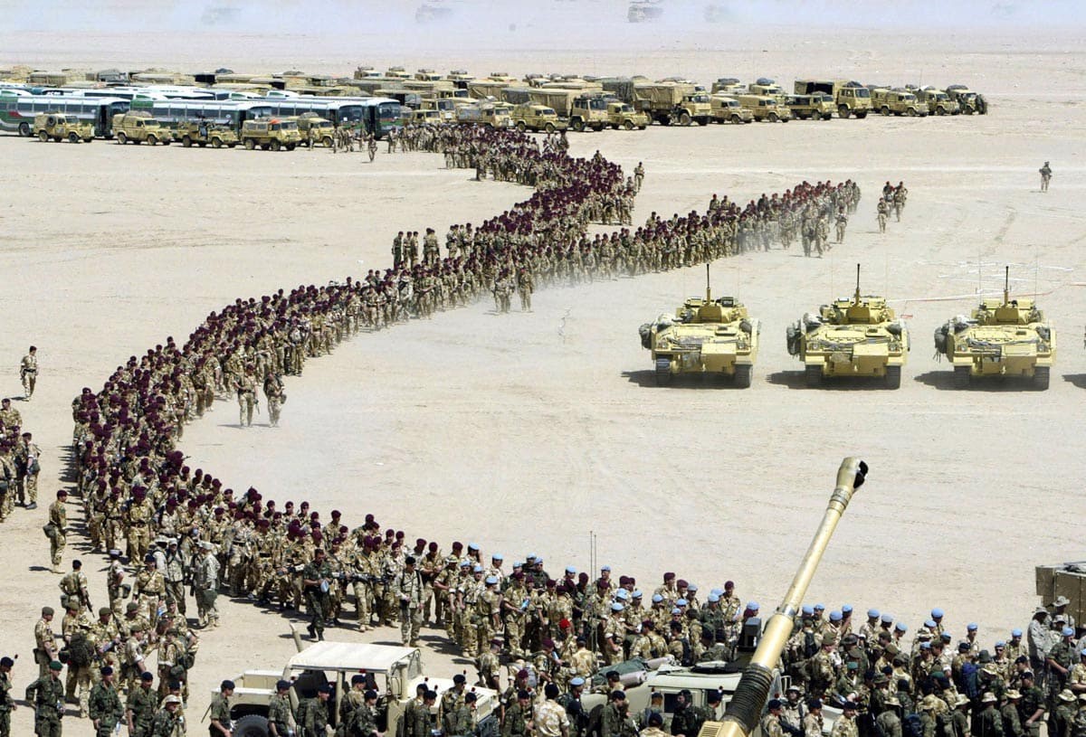 Миссия альянса по подготовке иракской армии будет поэтапно увеличена в восемь раз - с 500 до 4.000 бойцов.