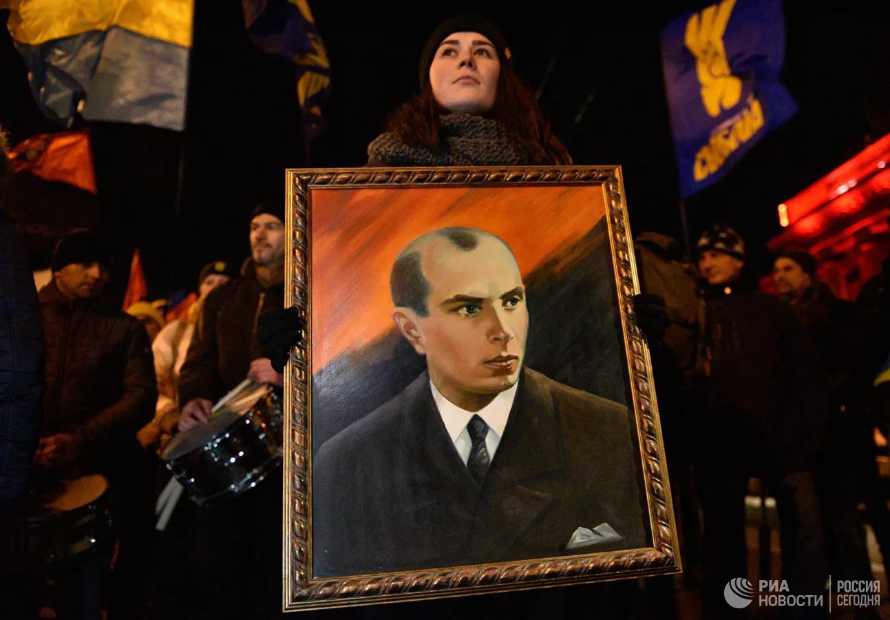 Власть на Украине целиком и полностью оказалась в руках духовных наследников Бандеры.